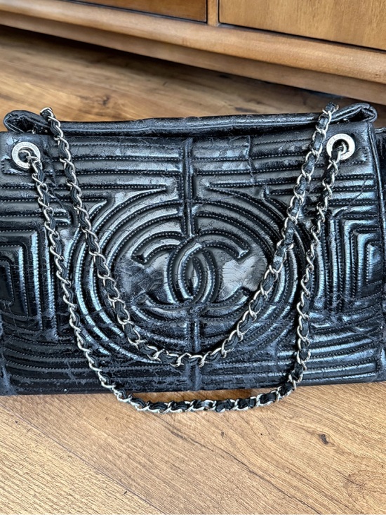 CHANEL Handbags - Chanel Coco Paris-Shanghai Large Ming Quilted Tote CC shoulder bag <read>